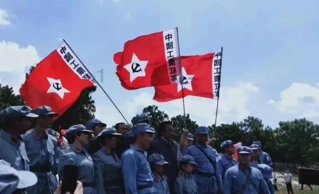 震撼回归！梁朝伟与刘德华《金手指》梦幻组合再掀香港影坛风云！